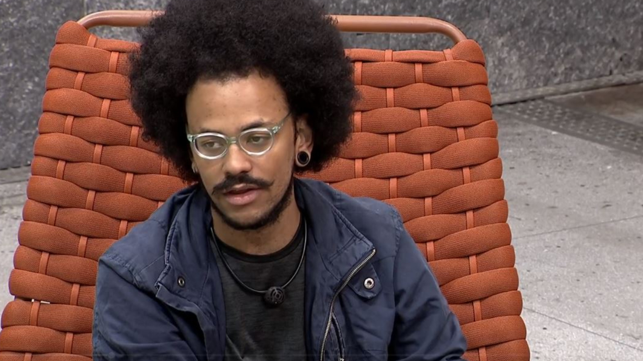 BBB21: Viih Tube até tenta, mas João Luiz desvia e revela que imunizará outra sister: “Se não for autoimune”