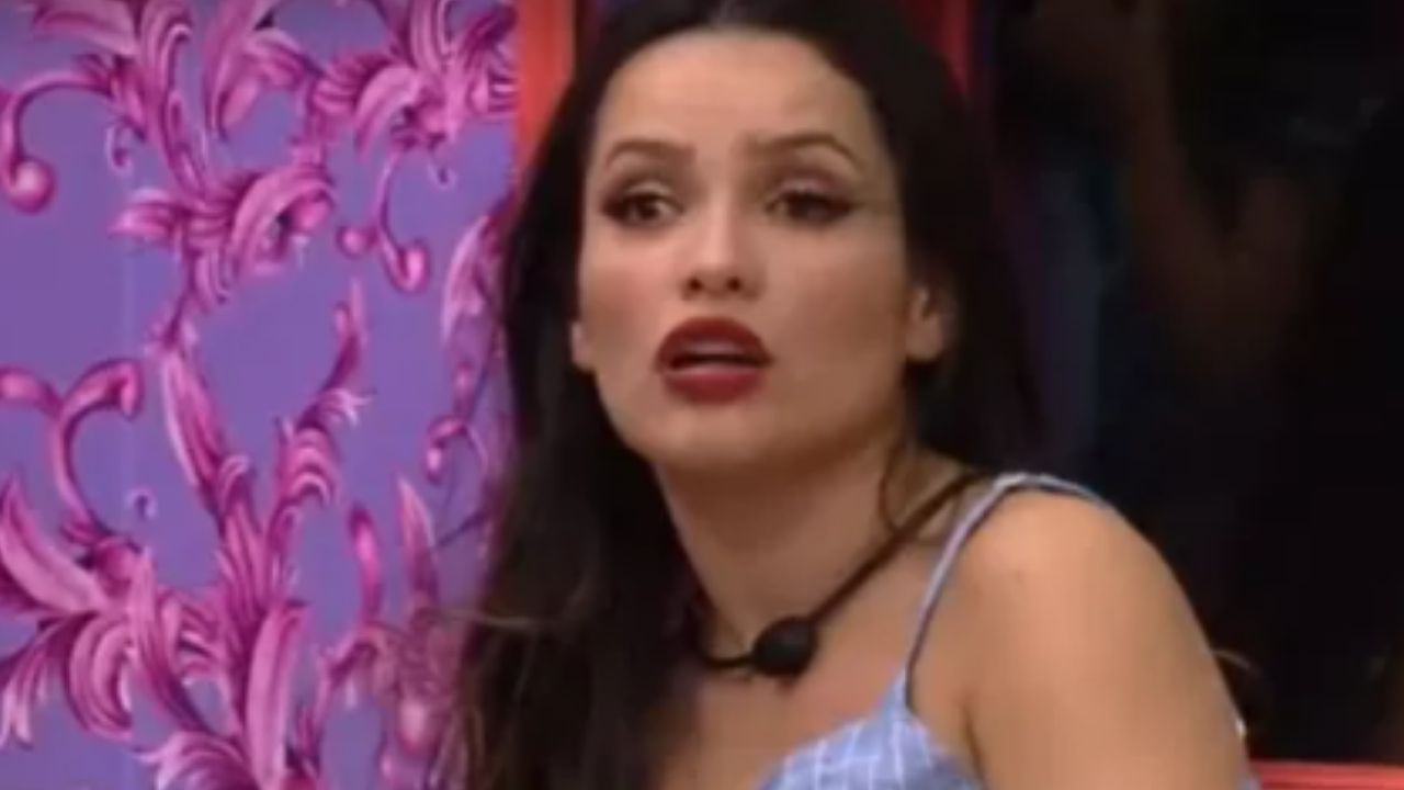 BBB21: Alcoolizada, Juliette comete infração gravíssima e perde 500 estalecas: “Put* que pariu”