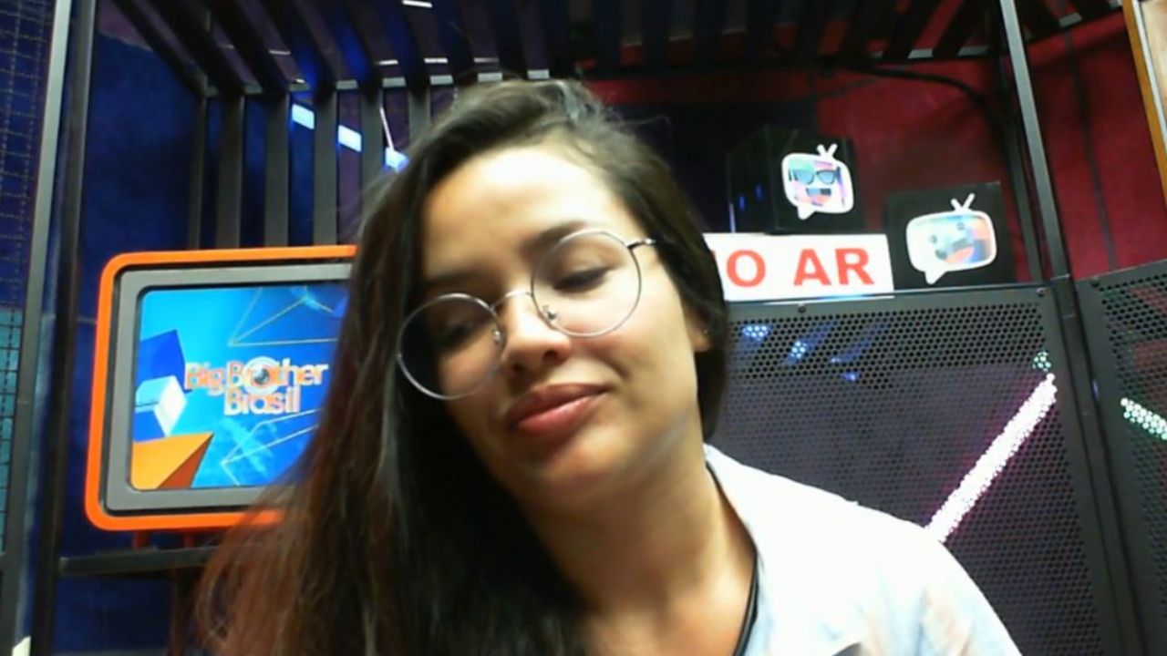 BBB21: Reflexiva, Juliette acredita estar fora do Paradão e entrega: “Estou muito triste”