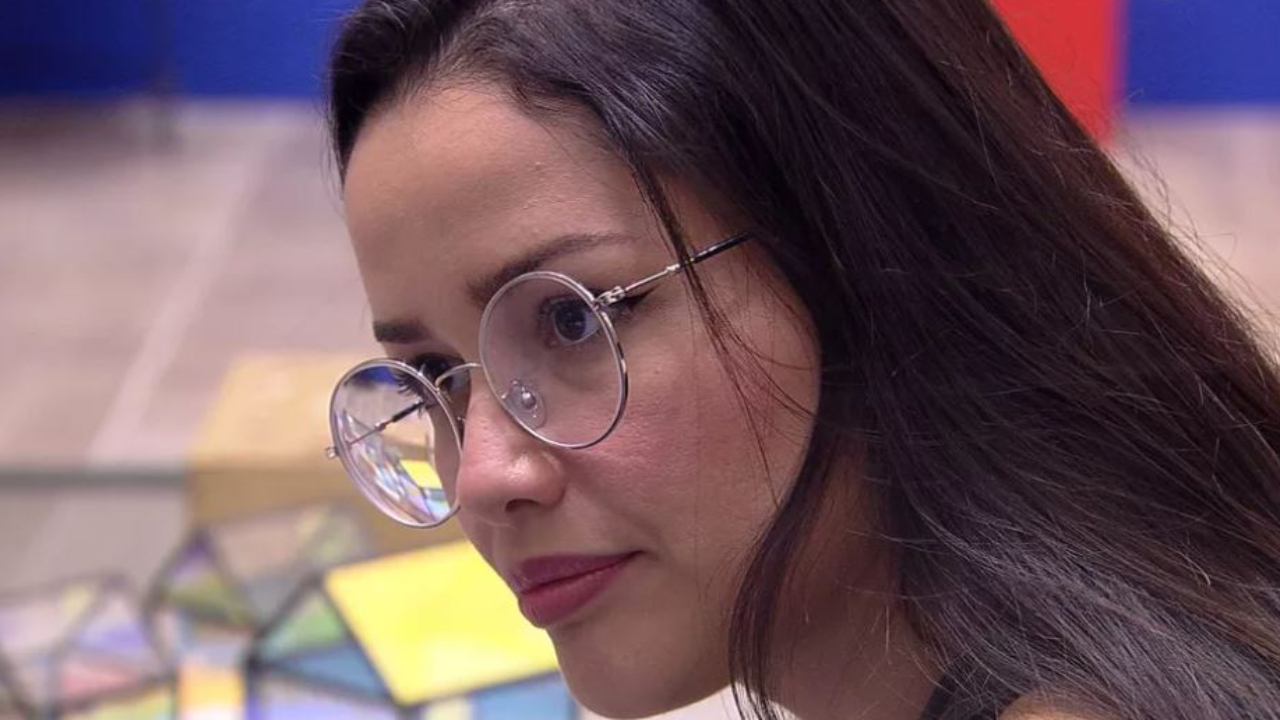 BBB21: Incomodada, Juliette entrega sentimentos reais por brother e desabafa: “Faltou diálogo”