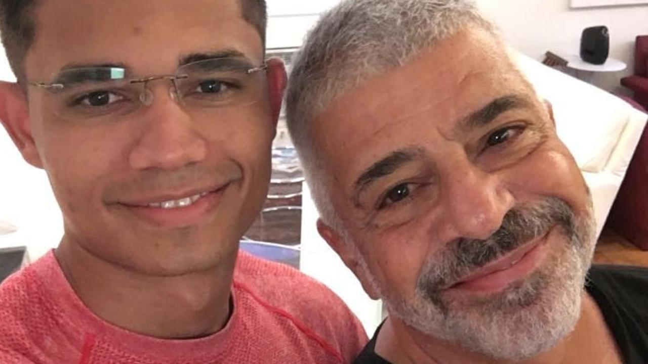 É o amor! Lulu Santos ganha declaração romântica e celebra dois anos de casado com Clebson Teixeira