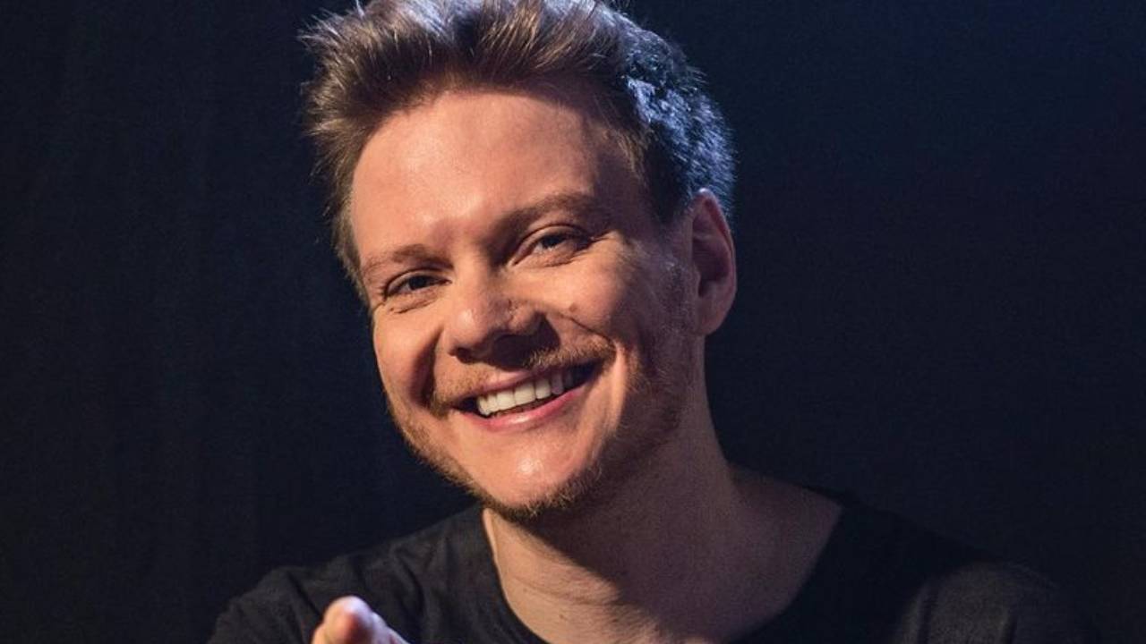 Que recordação! Michel Teló surpreende a web ao resgatar foto de sua banda aos 14 anos: “Inesquecível”