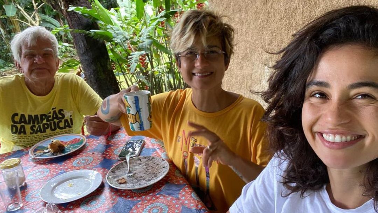 Com homenagem comovente, Nanda Costa lamenta a morte do sogro: ”Já sinto falta da sua voz”