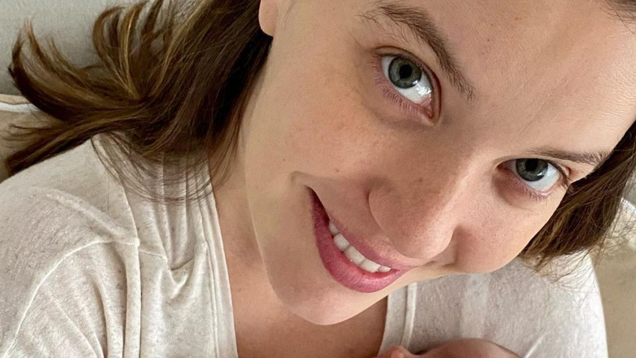 A cara da mãe, filha de Nathalia Dill completa quatro meses e deixa fãs babando: “É muita fofura!”