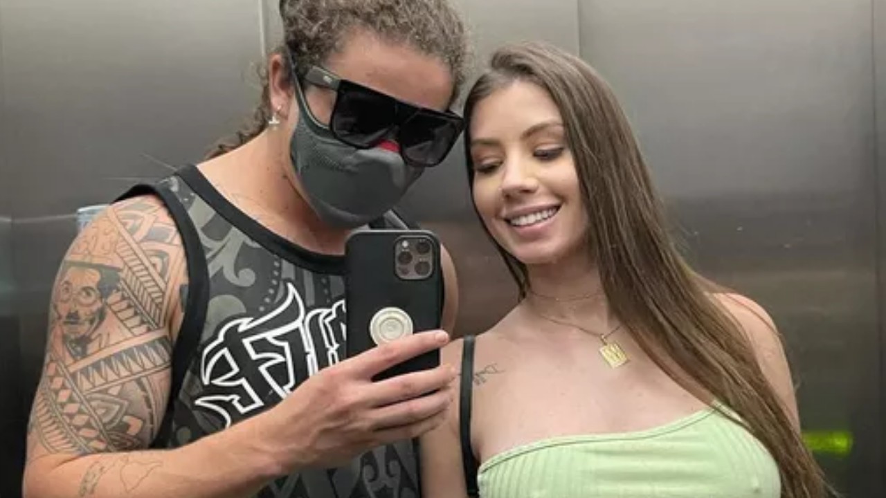 Após ser alvo de ataques por surgir sem sutiã, noiva de Whindersson Nunes se pronuncia: “Vou continuar”