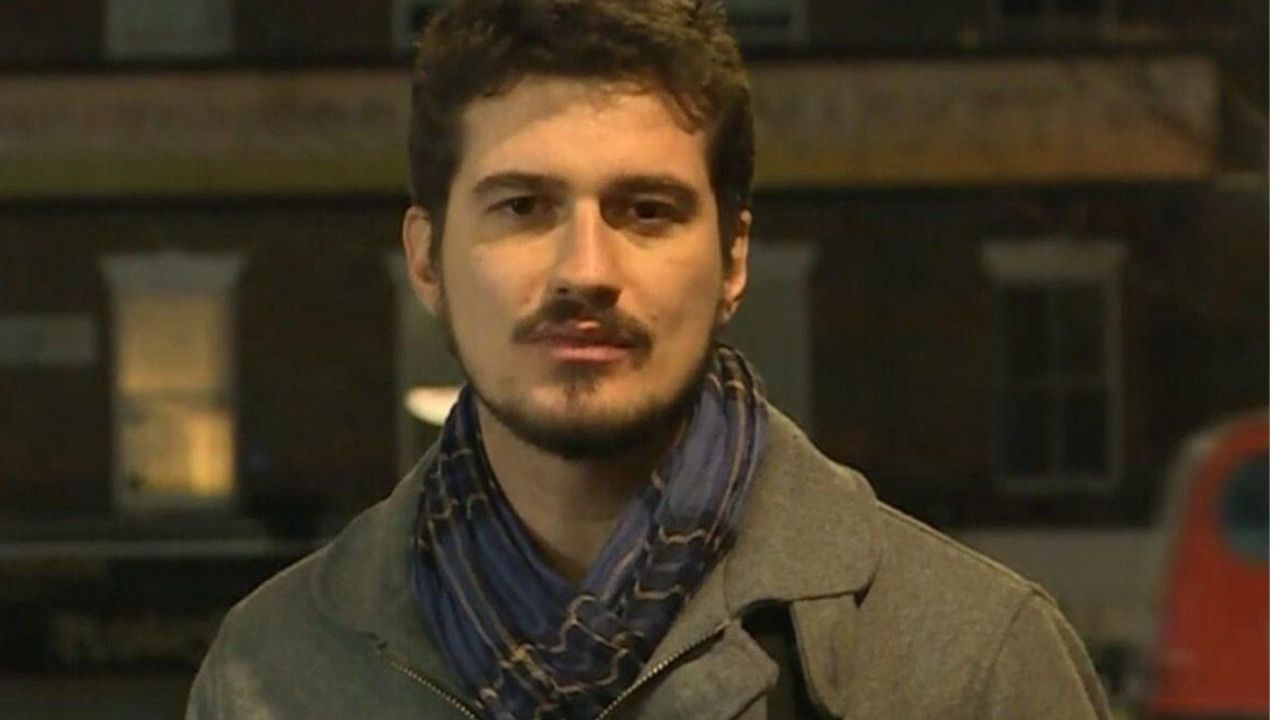 Pedro Vedova posa com o filho nos braços após bebê nascer dentro de ambulância: “Parto surreal”