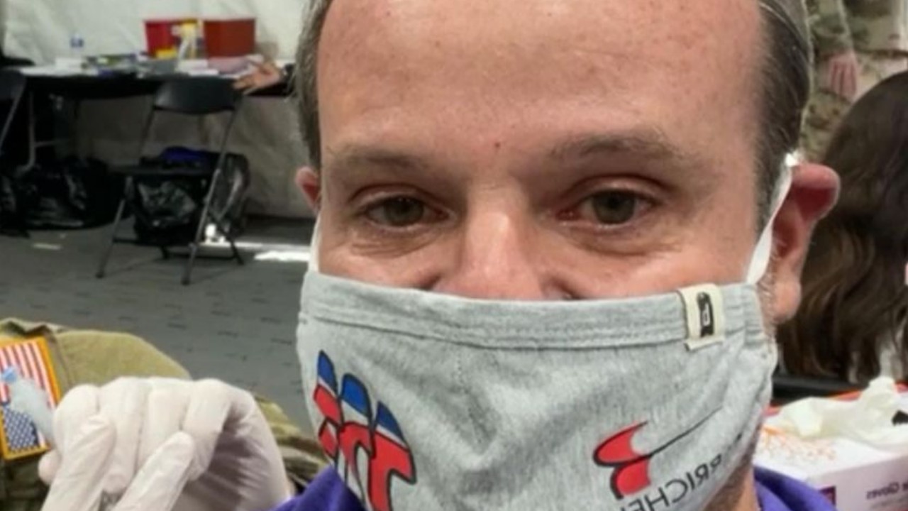 Rubinho Barrichello é vacinado contra a Covid-19: “Desejo esta emoção a todos”