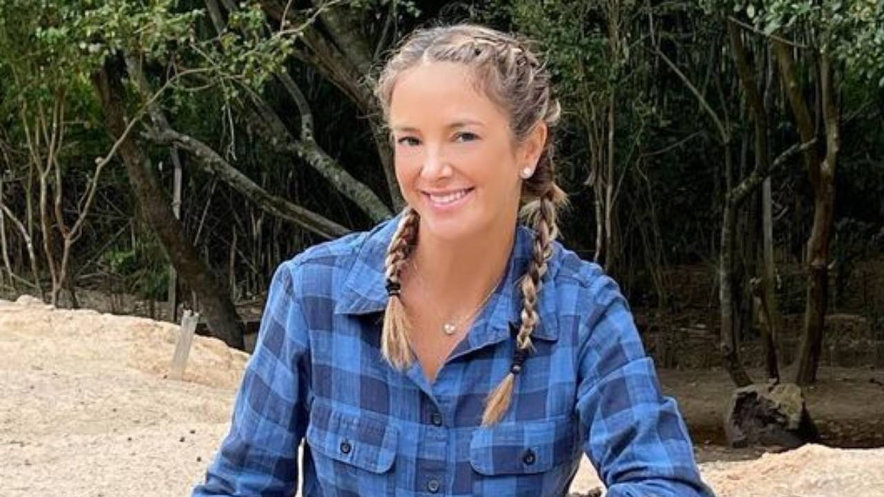 Ticiane Pinheiro posa coladinha com a mãe e aparência jovem choca os internautas: “Parecem irmãs”
