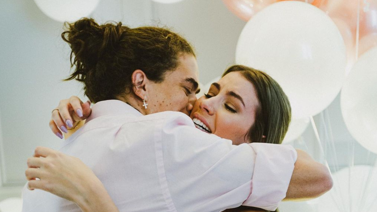 Whindersson Nunes celebra primeiro ‘Dia das Mães’ da noiva em raro clique da gestação: “Seu dia!”