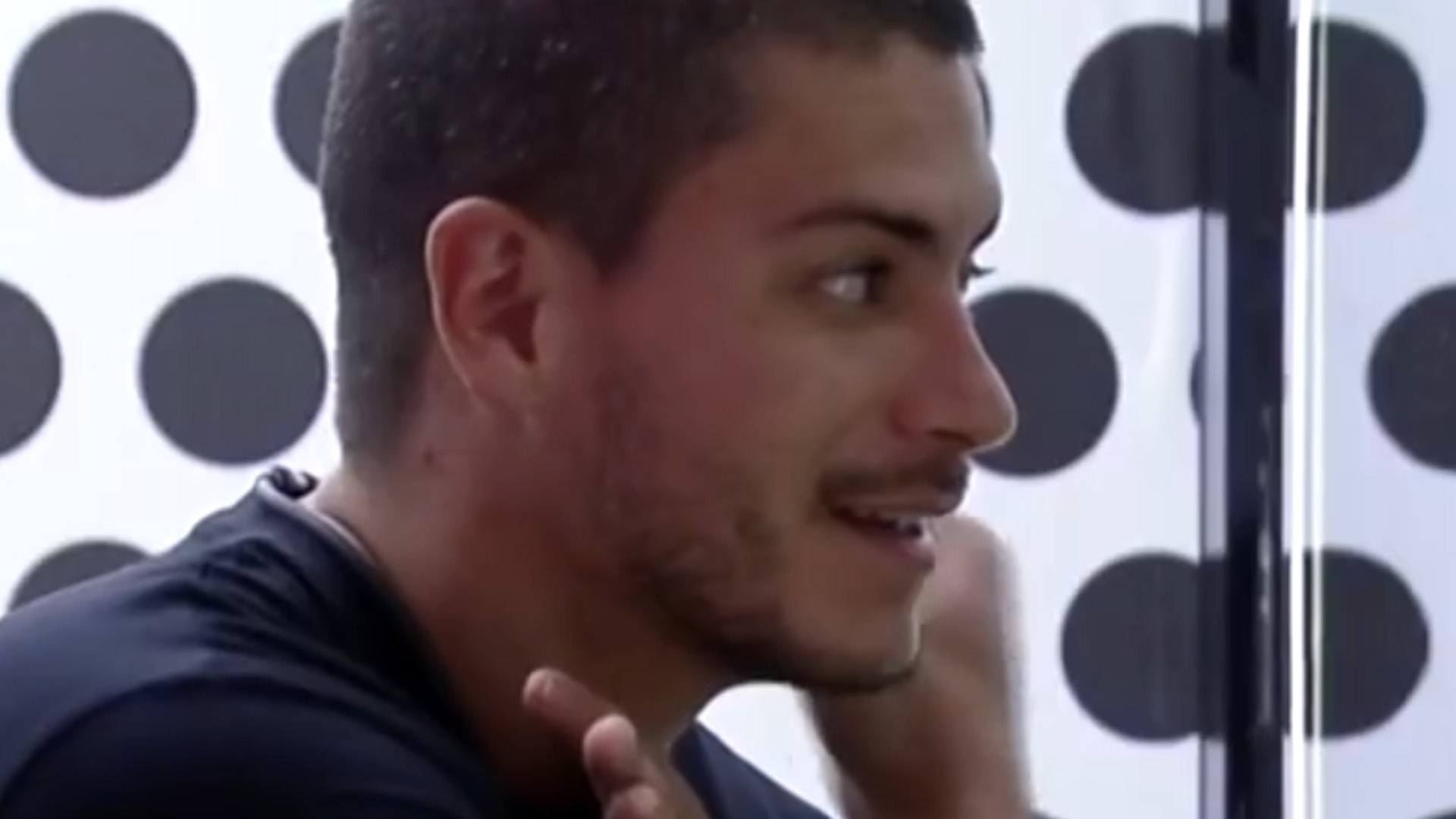 BBB22: Arthur Aguiar analisa trajetória e expõe: “Pessoa que mais entrou e saiu”