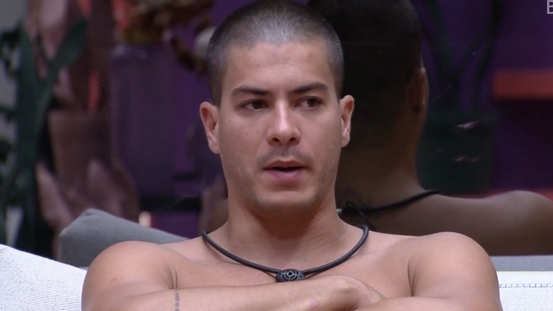 BBB22: Arthur julga eliminação de Natália e aponta erros: “Pelas atitudes dela”