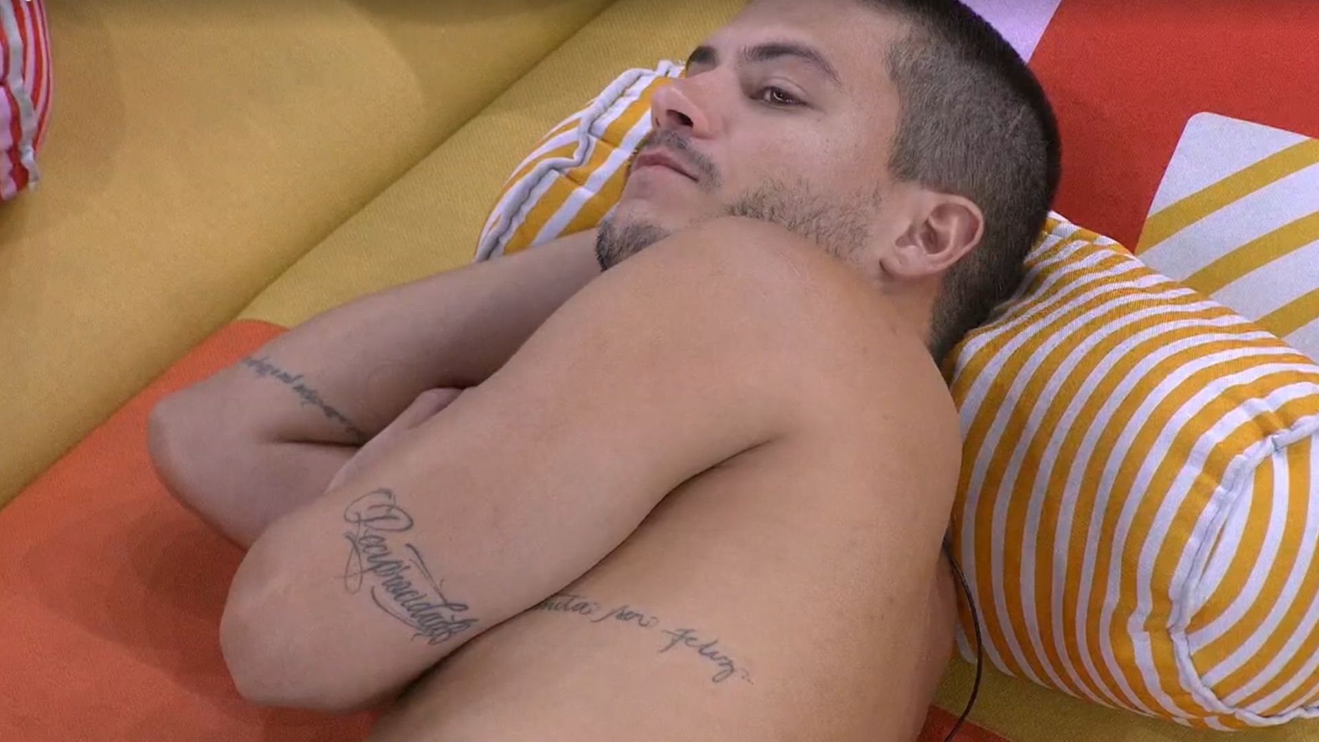 BBB22: Arthur assume ansiedade para final e desabafa com brothers: “Sofrimento”
