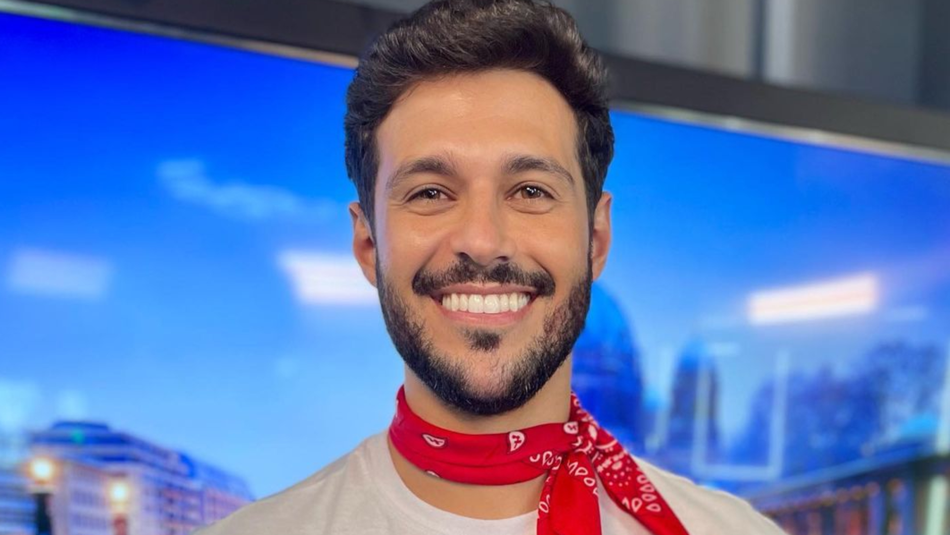 Na UTI, ex-BBB Rodrigo reage ao descobrir que sobrinho vai nascer: “Emocionante”