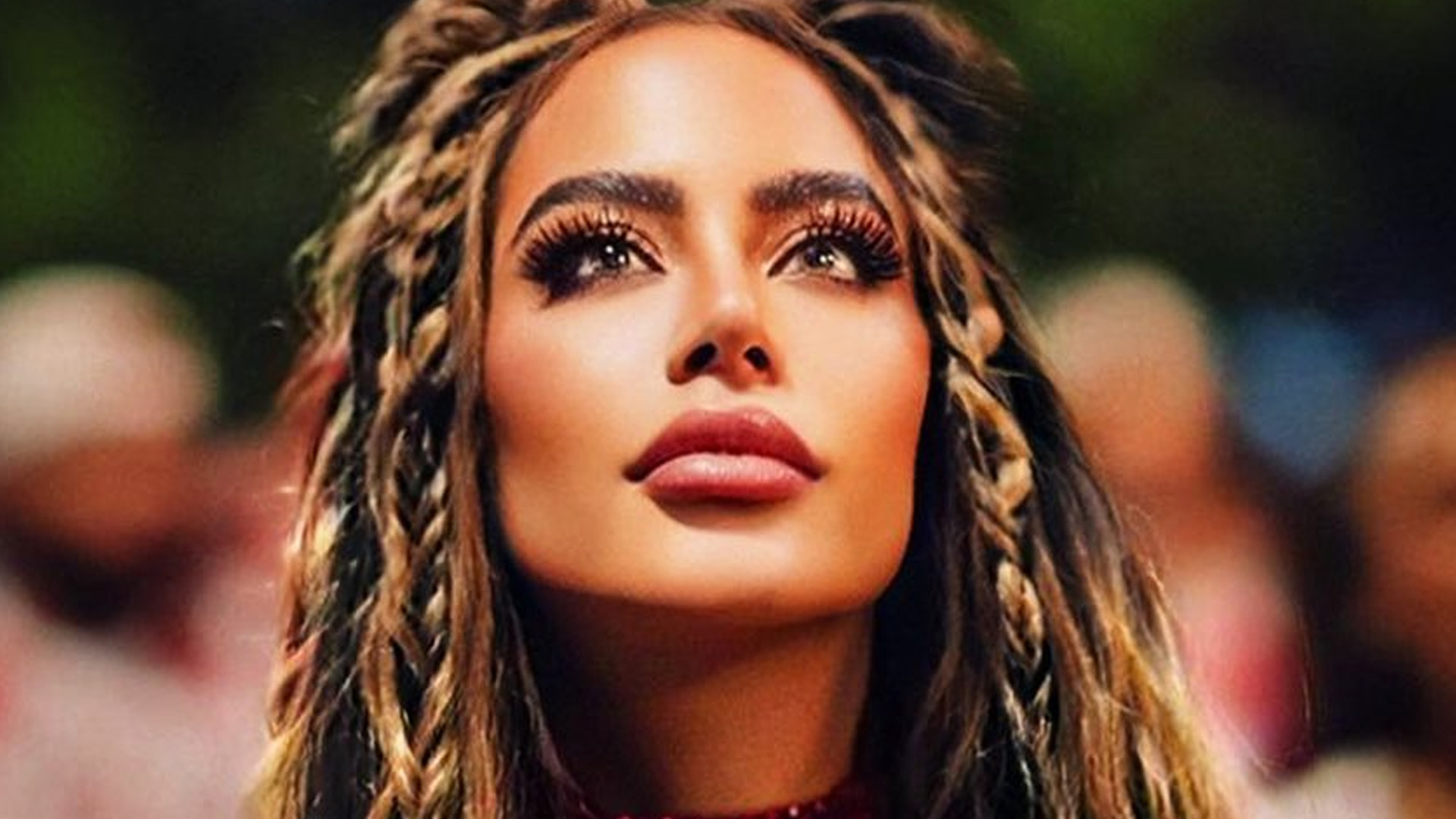 Rafaella Santos treta com página de fofoca: “Conta bancária não é igual à minha”
