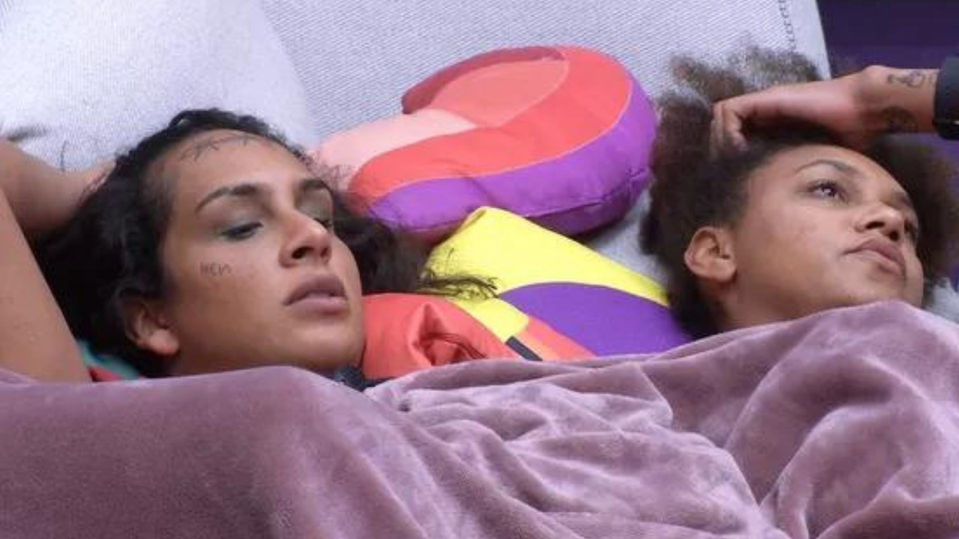 BBB22: Linn procura ponto fraco em rivais para estratégia: “Quem tá afastado”
