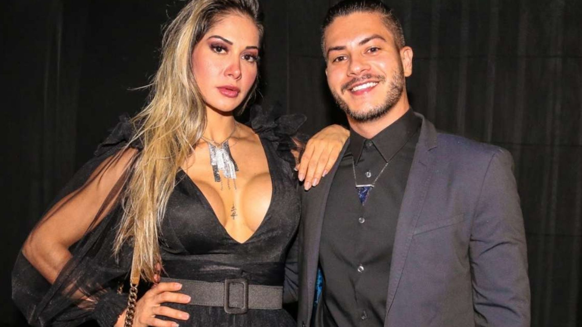Maíra Cardi anuncia sumiço das redes e faz promessa: “Apareço aqui com o campeão”