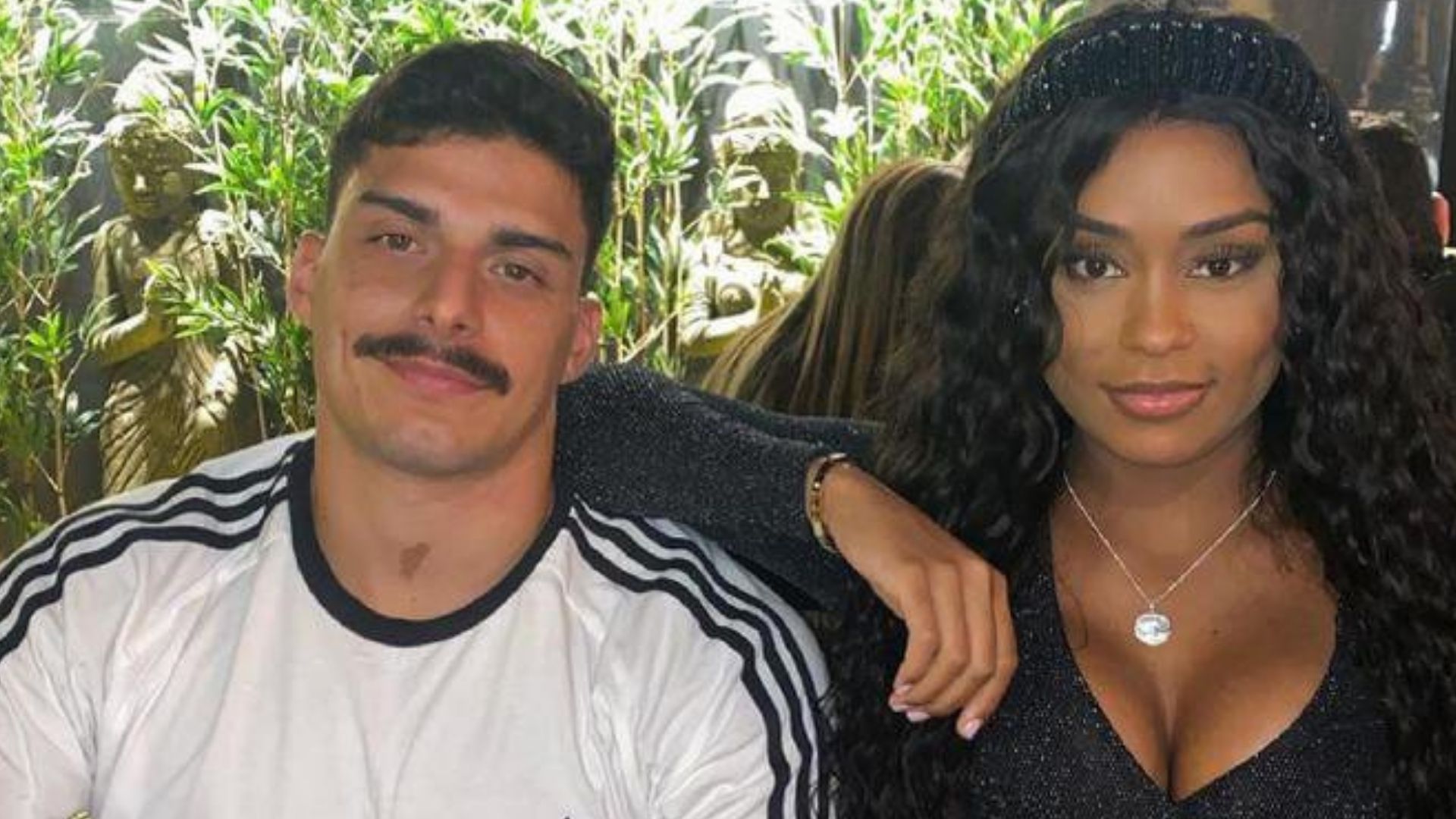 Esfriou? MC Rebecca dá um tempo no namoro com Lucas Godinho e conta motivo