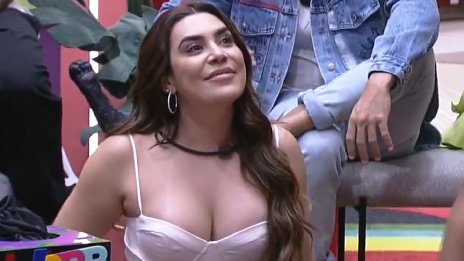 Após tretas, Naiara Azevedo faz lista de amizades após o BBB22: “Amo vocês”