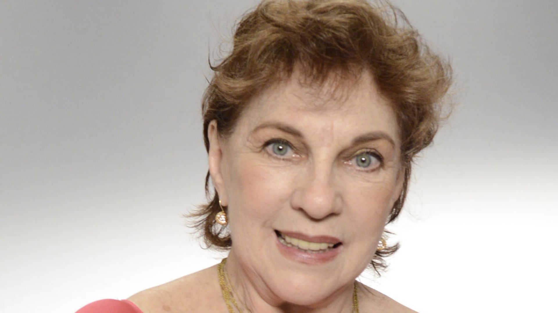 Morre aos 89 anos atriz de ‘Selva de Pedra’ e ‘A Favorita’