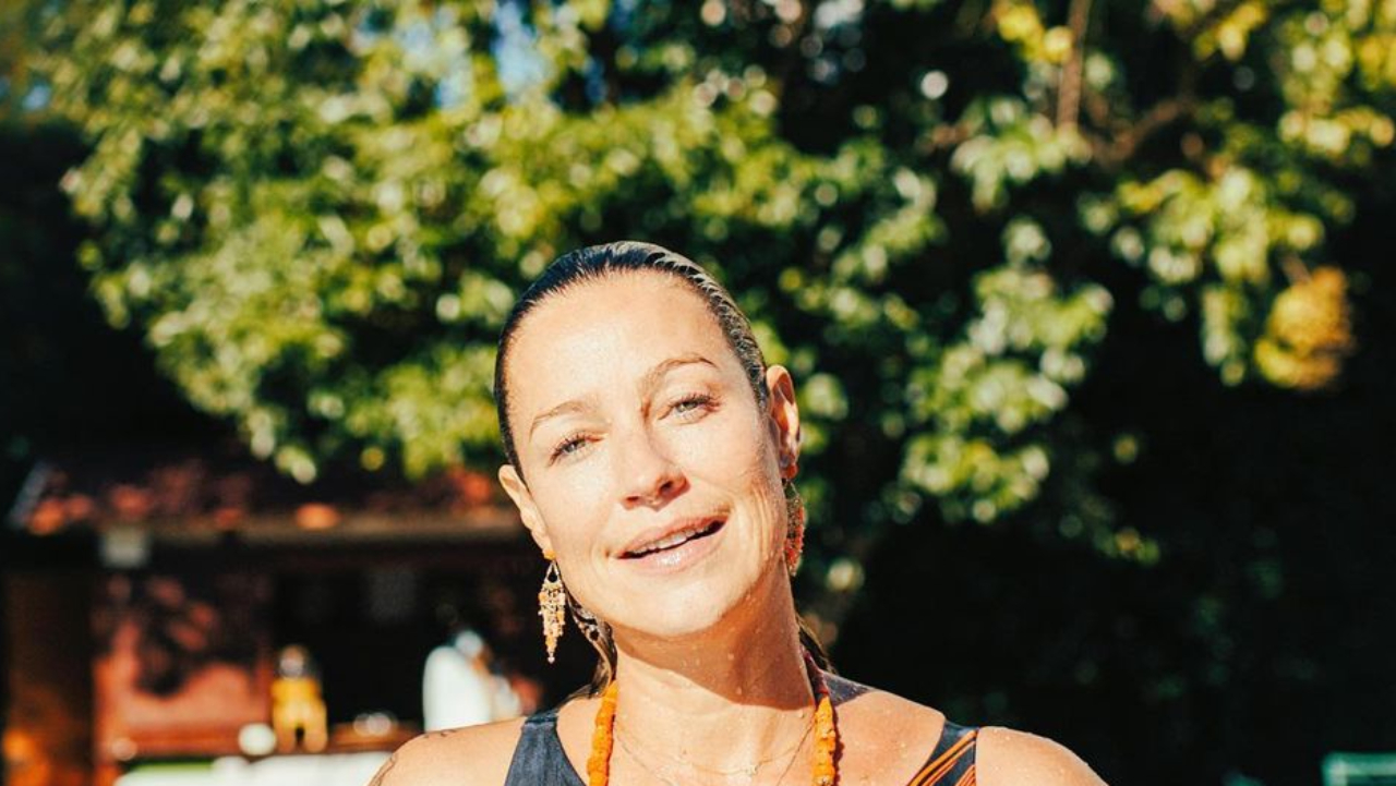 Aos 45 anos, Luana Piovani posa de biquíni e corpo trincado deixa fãs em choque: ”Linda de viver”