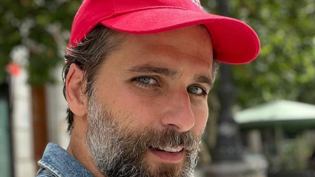 Bruno Gagliasso se explica após curtir vídeo de pornô gay na internet: “Galera da firma me paga”