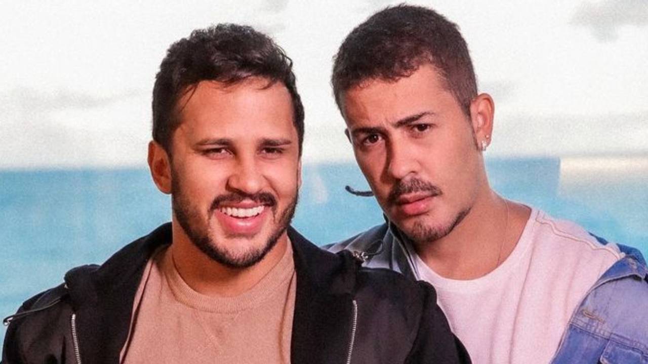 Carlinhos Maia surge de chamego com Lucas Guimarães durante viagem romântica em Sergipe: “Casalzão”