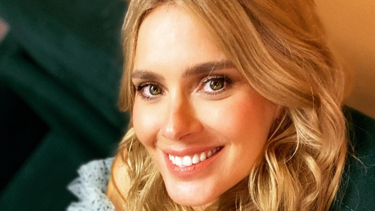 Com sequência de cliques rara, Carolina Dieckmann celebra aniversário do filho mais novo: ”Transbordo você”