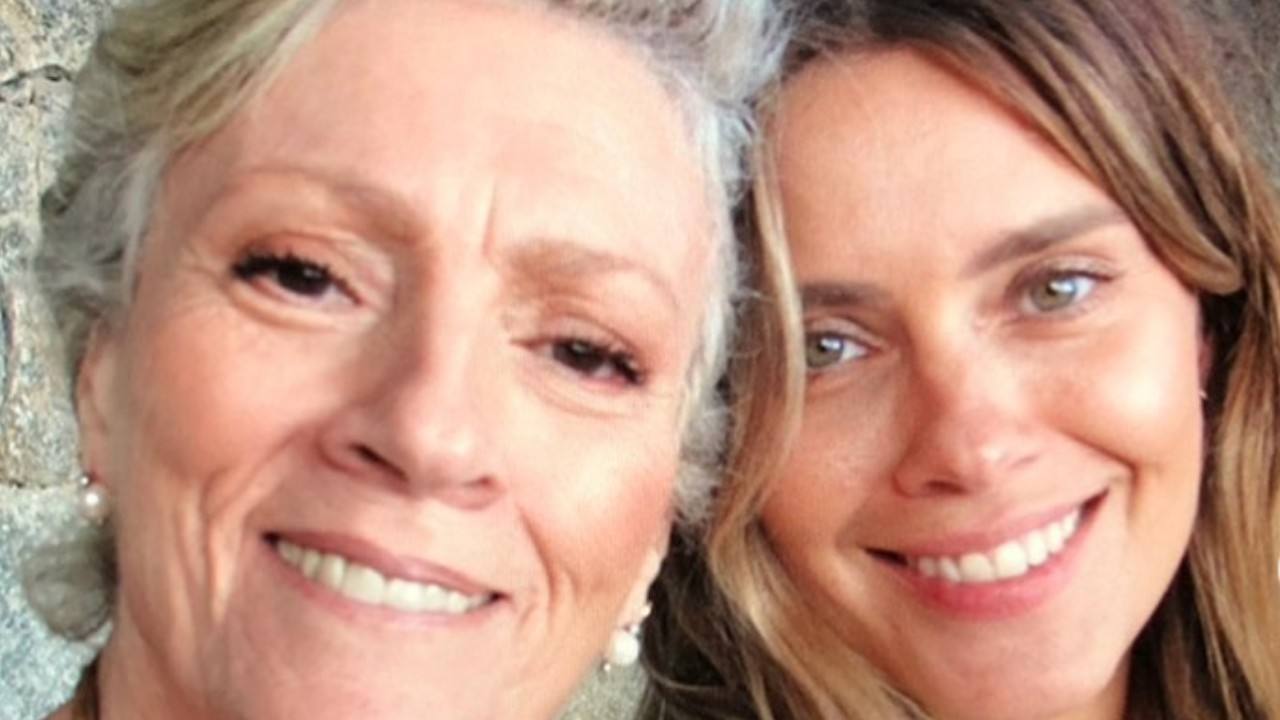 Carolina Dieckmann sofre no dia em que completa dois anos da morte da mãe: “Luto”