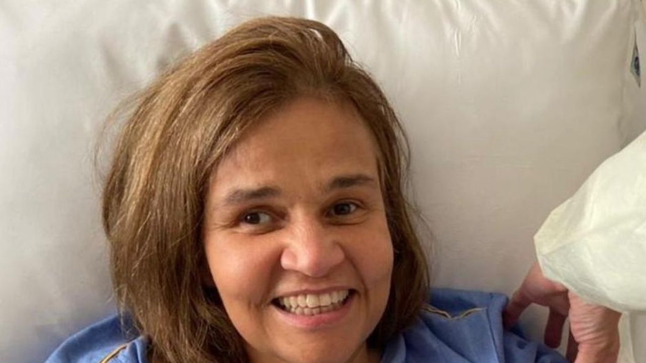 Claudia Rodrigues é internada e retoma tratamento com medicação importada contra a esclerose múltipla