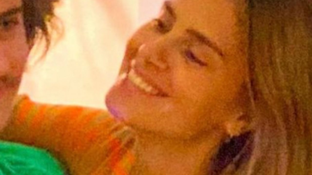 Carolina Dieckmann reúne os filhos de casamentos diferentes em fotos raras: “Estão dois homens”