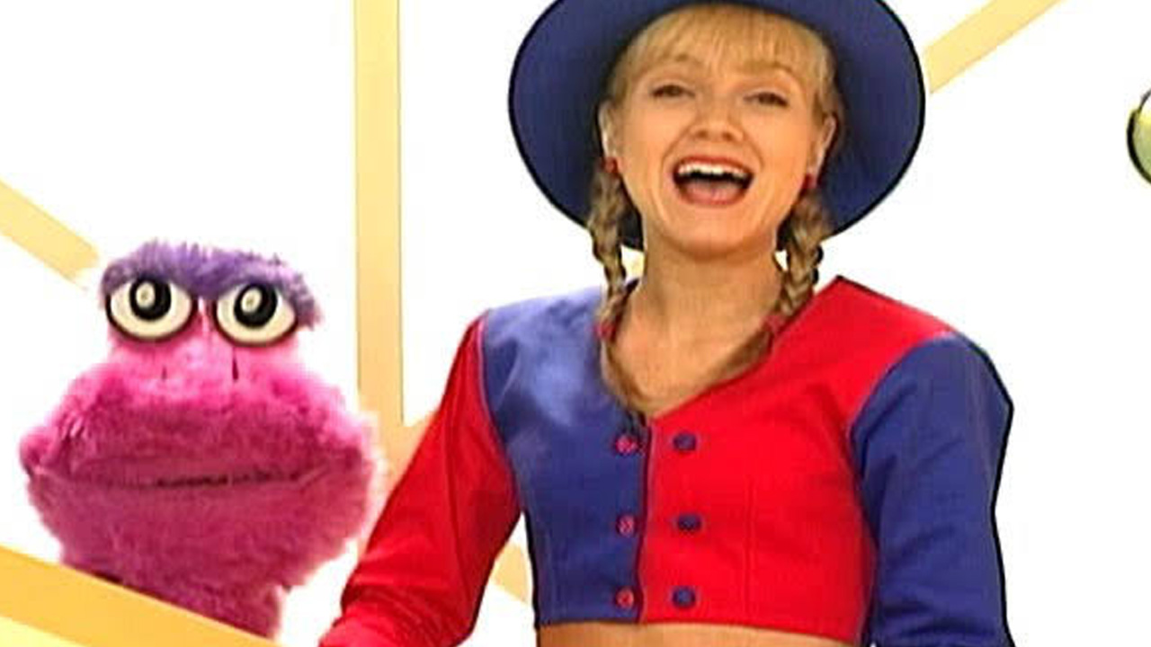 Lembra dele? Eliana brinca sobre destino do mascote do ‘Bom Dia & Cia’ Melocoton: “Foi pro mundo da moda”