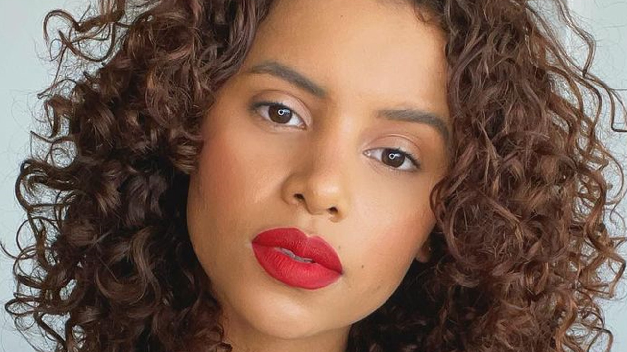 Ex-BBB Gleici Damasceno exibe barriga sarada e seguidores vão à loucura: “Perfeita”