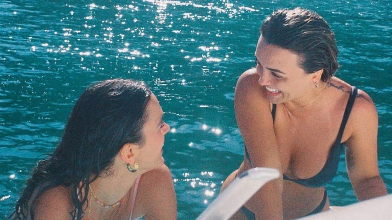 Ex-BBB Rafa Kalimann parabeniza Bruna Marquezine e se declara para a amiga: “Surpresa boa e inesperada”