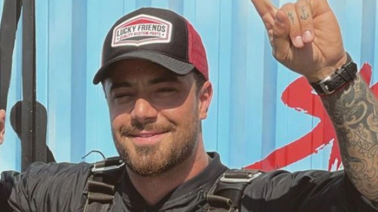 Felipe Titto faz ritual para marcar a chegada do filho à maioridade: “Suas atitudes tem um peso”