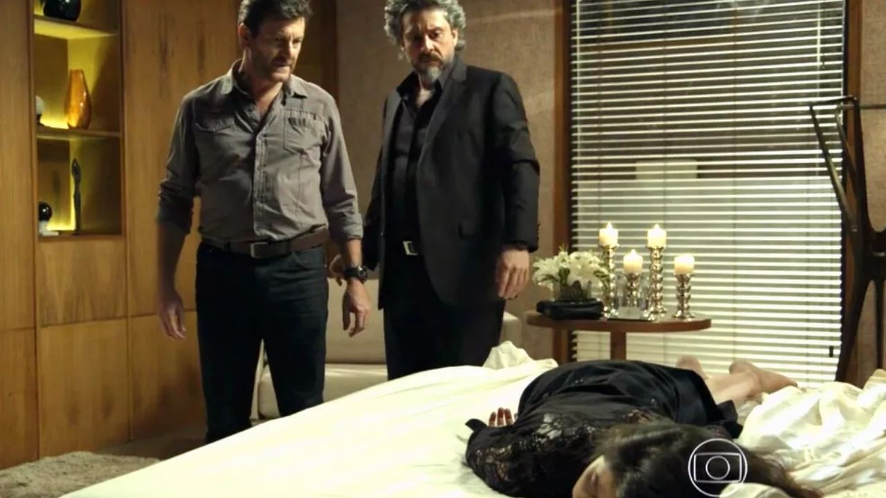 Império: Cora é passada para trás por José Alfredo e deixa escapar onde está o diamante rosa