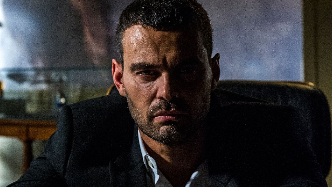 Império: Maurílio dá golpe final para colocar as garras em Maria Marta e na empresa de Zé Alfredo: “Prefiro a morte”