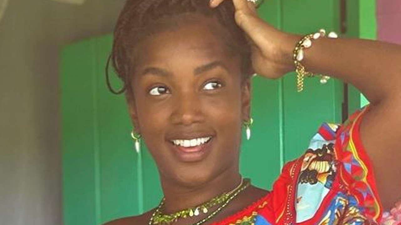Rica e bela: Iza posa com look grifado de R$ 17 mil e arranca elogios de seguidores: “Toda ajeitadinha”