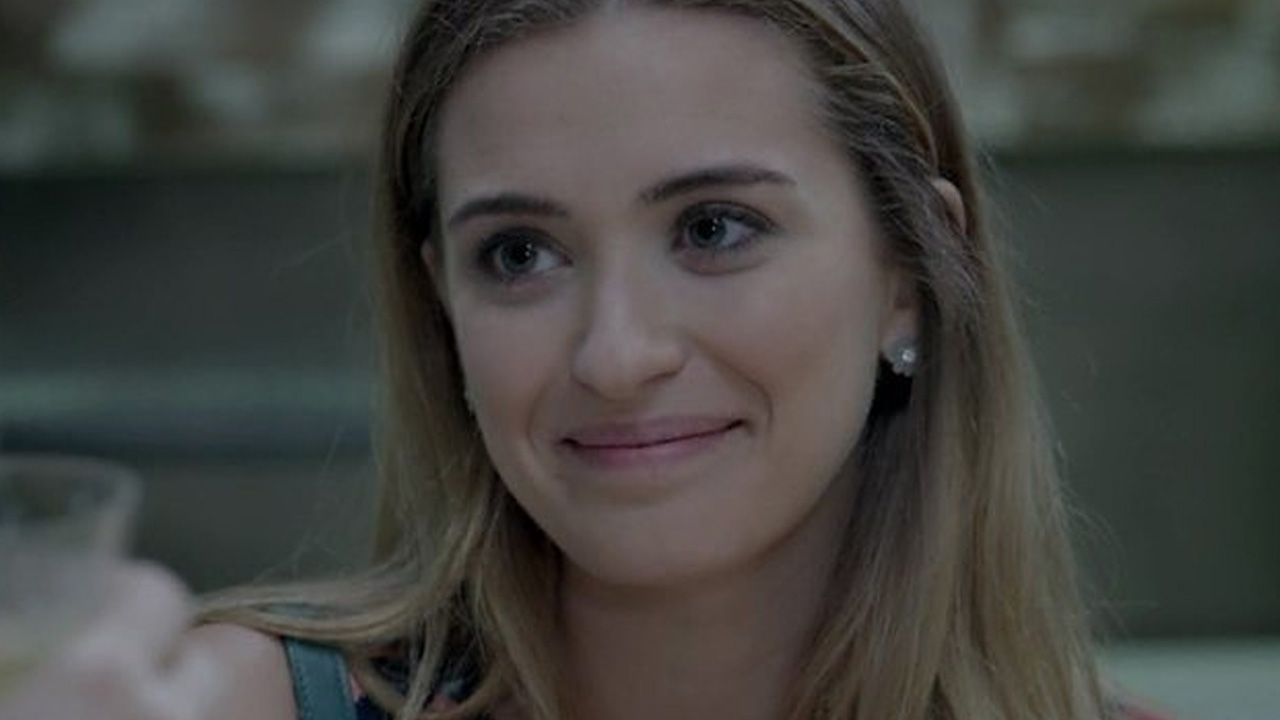 Gente como a gente, atriz de ‘Império’ encara viagem de ônibus no Rio de Janeiro: “É do povão mesmo”
