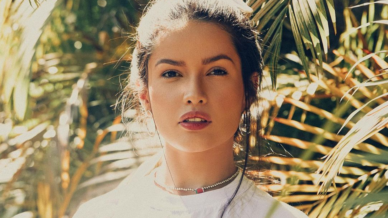 Ex-BBB Juliette Freire revela que se arrepende de lives com cantores: ”Passo maior do que a perna”