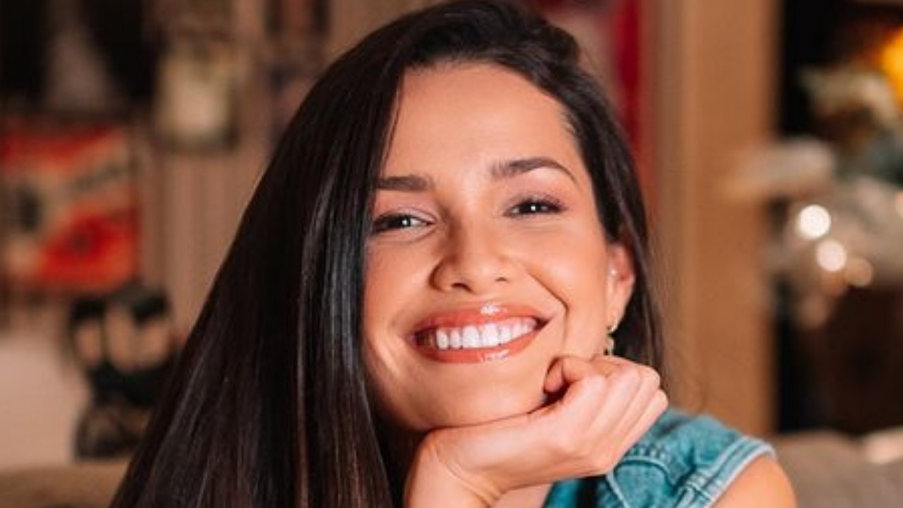 Após anunciar carreira musical, Juliette Freire revela nomes das canções de seu primeiro EP: “Prepara Brasil”