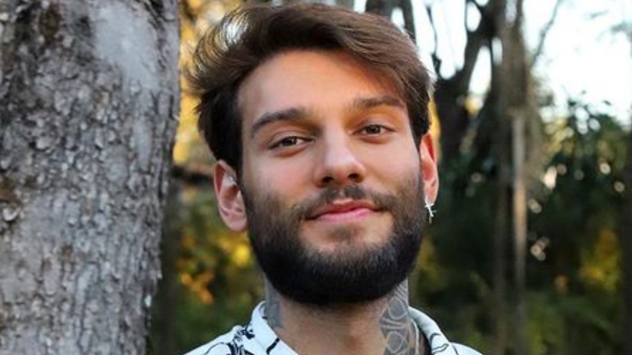 Lucas Lucco diz que se tornou uma versão melhor de si mesmo após o nascimento do filho: “Morreu aquele que eu era”