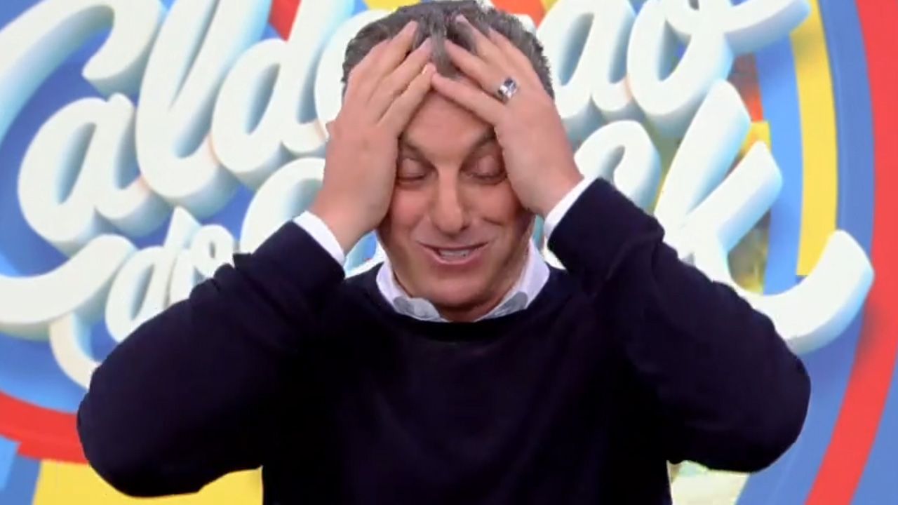 Ao vivo no penúltimo ‘Caldeirão’, Luciano Huck desabafa sobre mudança para o ‘Domingão’: “Muito nervoso”
