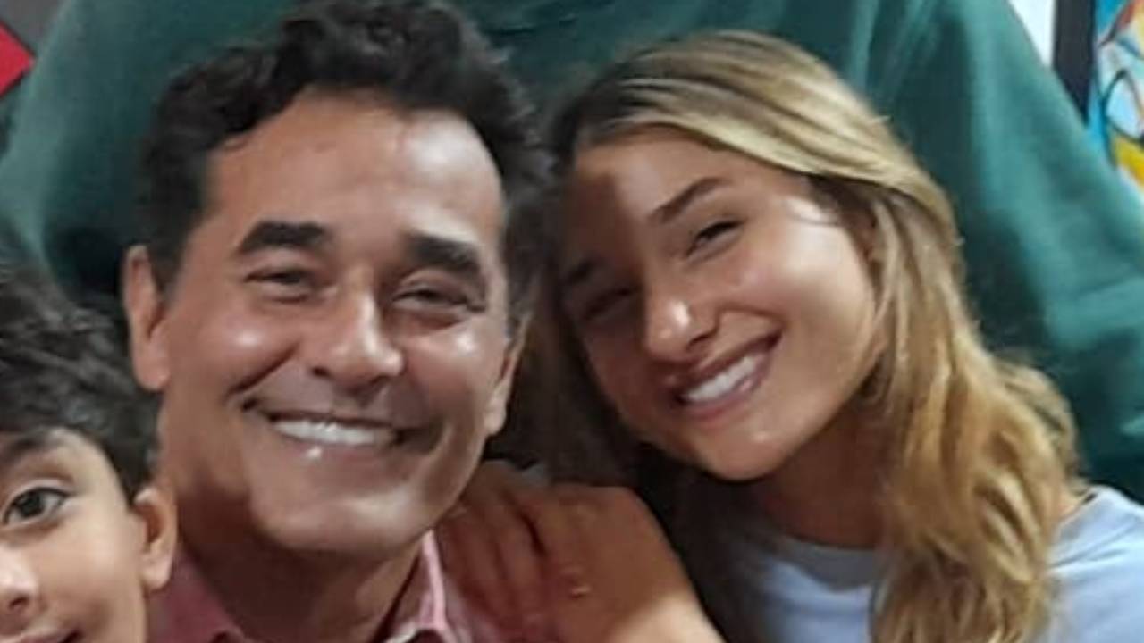Se reerguendo, Luciano Szafir reúne os filhos em foto raríssima após dia de comemoração: “Alegria”