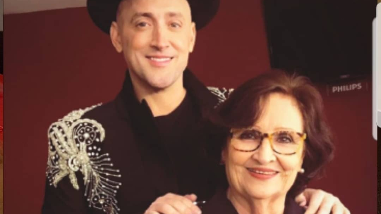 Mãe de Paulo Gustavo, Déa Lúcia comove ao celebrar o aniversário do neto mais novo: ”Amor de vovó”