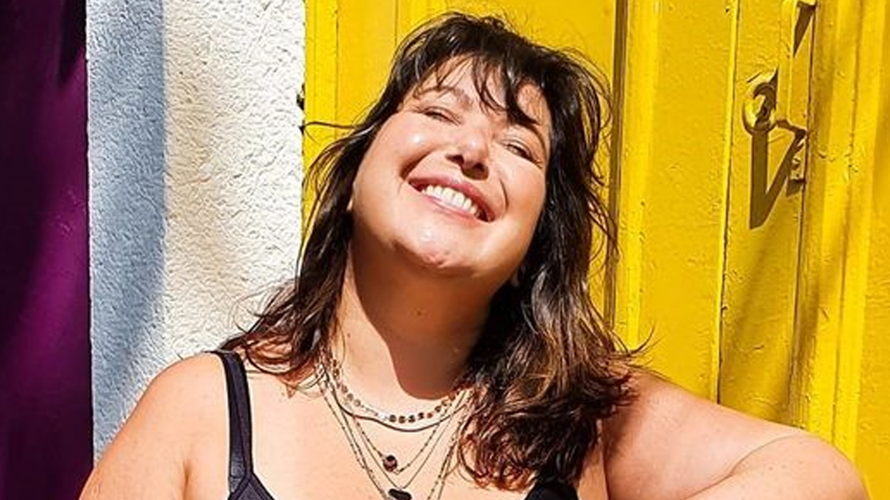 Mariana Xavier aparece nadando na piscina e abre o jogo sobre exercícios: “Me fez um bem enorme”