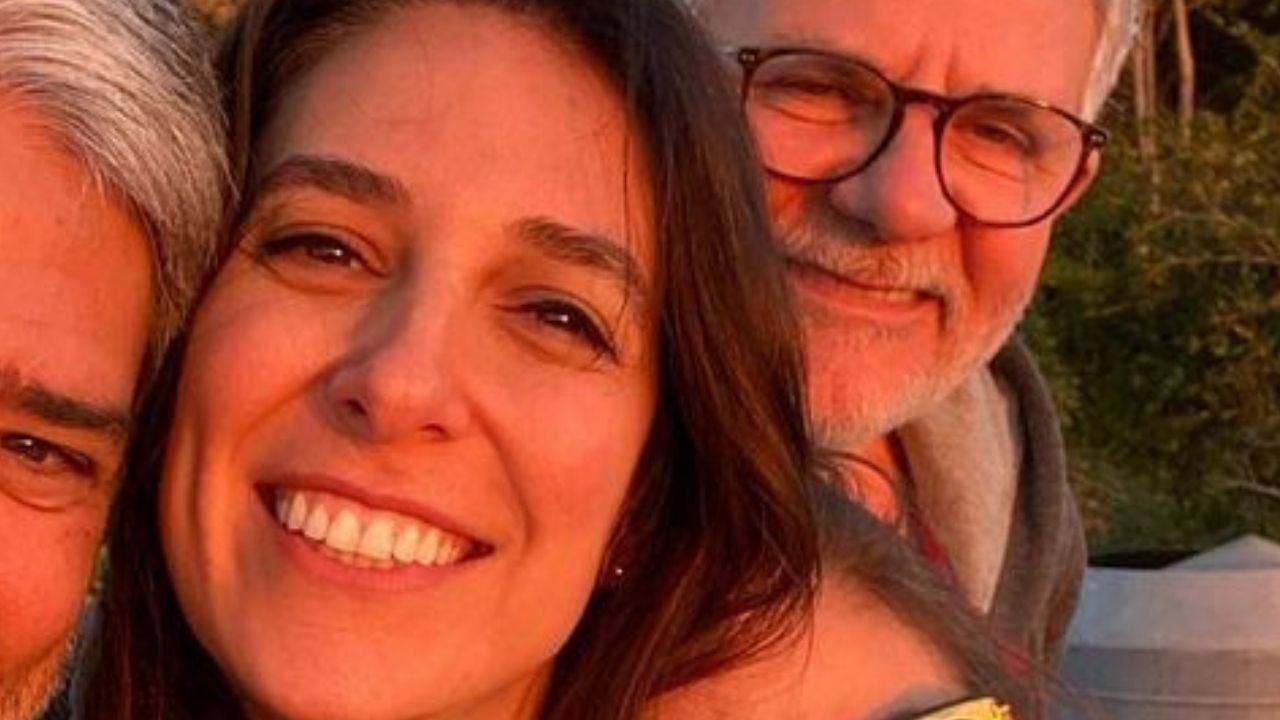 Esposa de William Bonner, Natasha Dantas tieta o próprio marido e Renata Vasconcellos: “Algum dia saberei lidar?”