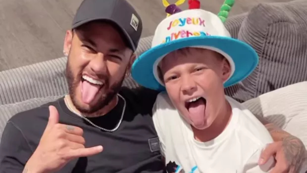 Em Paris, Neymar Jr. celebra aniversário do herdeiro, Davi Lucca, com festa intimista: ”Meu amor”