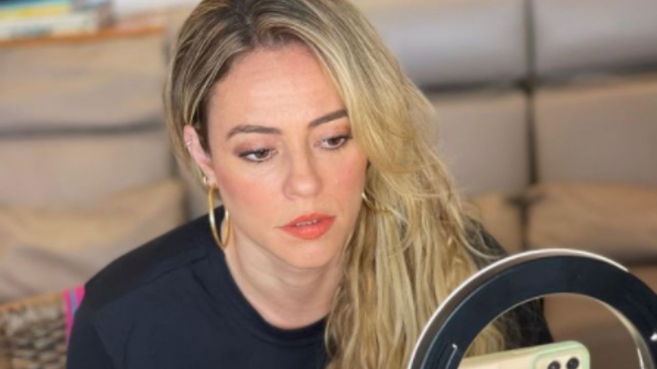 Paolla Oliveira não desce do salto para rebater comentário ofensivo de fã: “Paro porque ele pediu?”