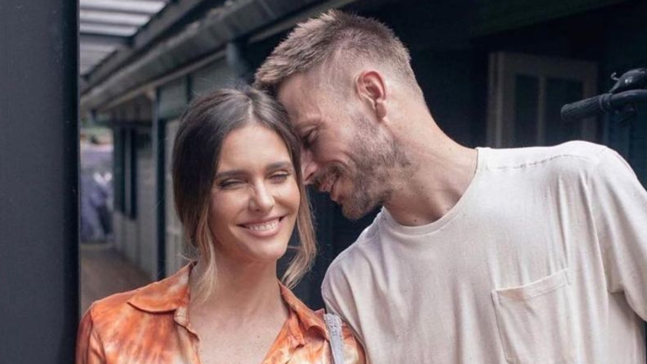 Rodrigo Hilbert revira o baú e emociona fãs ao dividir foto do início do namoro com Fernanda Lima: “TBT de 2005”
