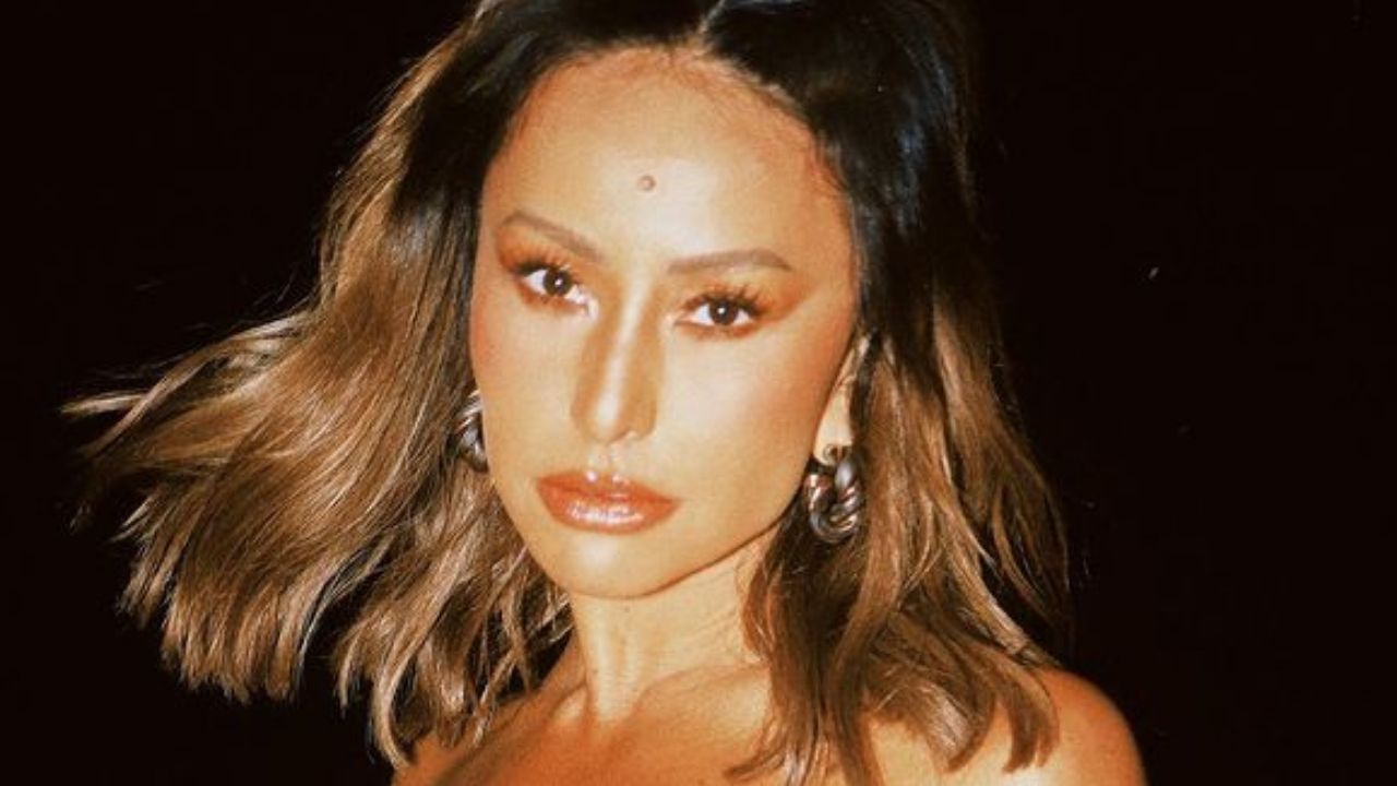 Sabrina Sato publica clique com decote sem sutiã e recebe elogios: “Maravilhosa”